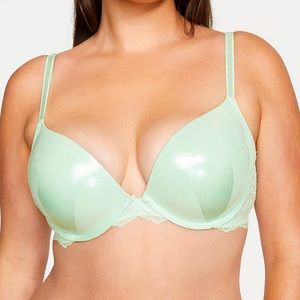 Victoria’s Secret Dream Angels Lace Push-Up Bra